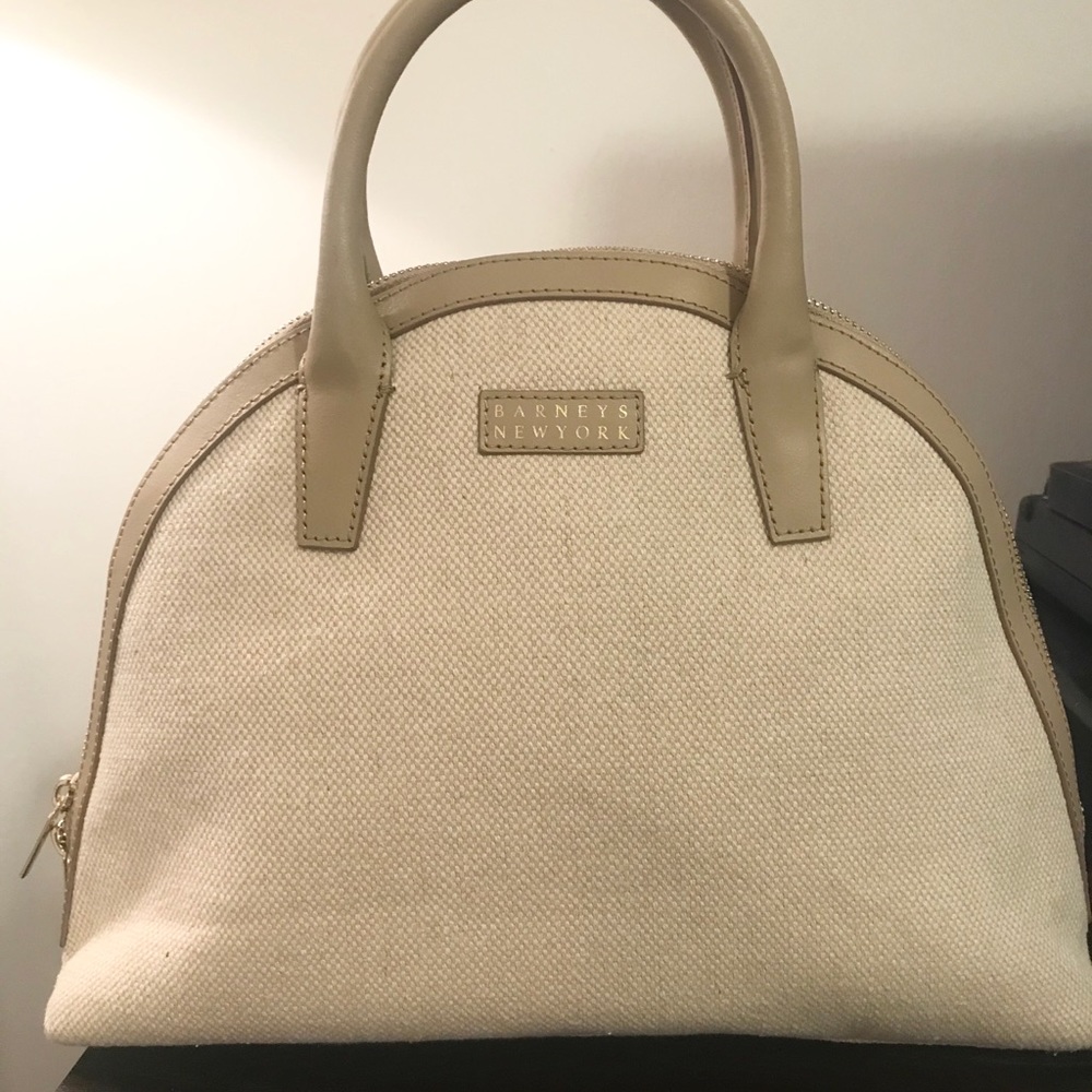Beautiful Barney’s NY NEW canvas crossbody bag